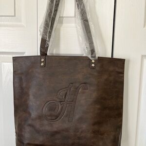 Thirty-One Chestnut Distressed Pebble Around the Town Tote